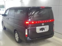 Nissan ELGRAND лот № 2061 оценка 3.5  с аукциона в Японии 1