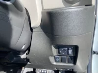 Nissan CUBE лот № 3040 оценка 4  с аукциона в Японии 4