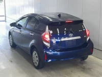 Toyota AQUA лот № 3003 оценка 4  с аукциона в Японии 1