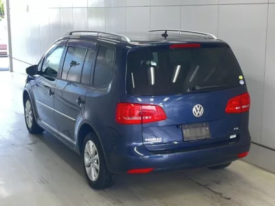 Volkswagen GOLF TOURAN