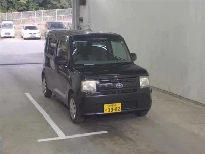 Toyota PIXIS SPACE