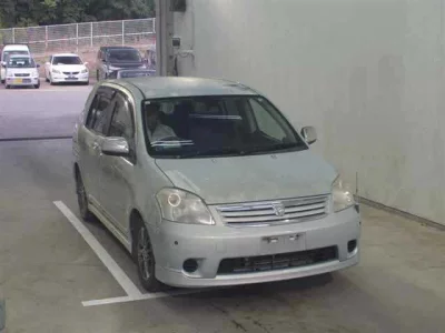 Toyota RAUM