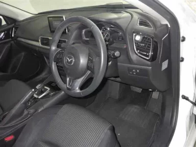 Mazda AXELA  с аукциона в Японии