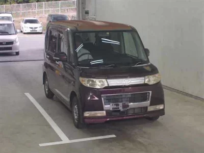 Daihatsu TANTO  с аукциона в Японии