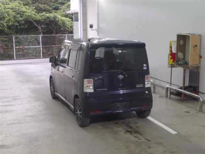 Daihatsu MOVE CONTE