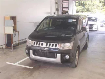Mitsubishi DELICA D5