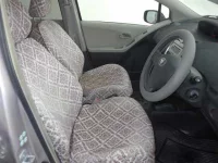 Toyota VITZ лот № 205 оценка 3  с аукциона в Японии 2