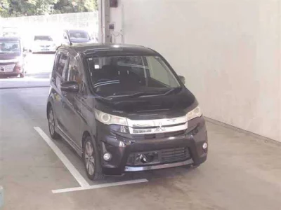 Mitsubishi EK CUSTOM