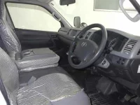 Toyota HIACE VAN лот № 218 оценка 3  с аукциона в Японии 2