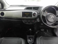 Toyota VITZ лот № 245 оценка 3.5  с аукциона в Японии 5