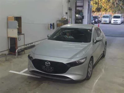 Mazda MAZDA3  с аукциона в Японии