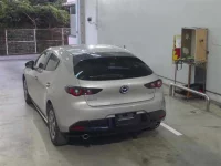 Mazda MAZDA3 лот № 275 оценка 3.5  с аукциона в Японии 1