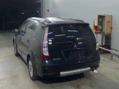 Mitsubishi GRANDIS