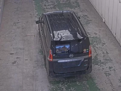 Nissan SERENA  с аукциона в Японии