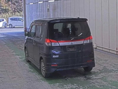 Mitsubishi DELICA D2