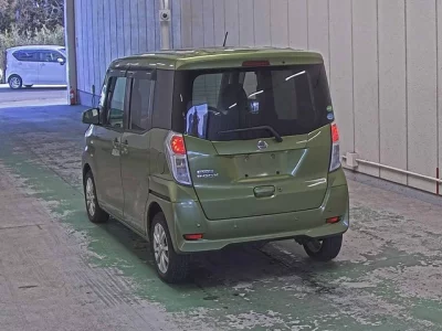 Nissan DAYZ ROOX  с аукциона в Японии