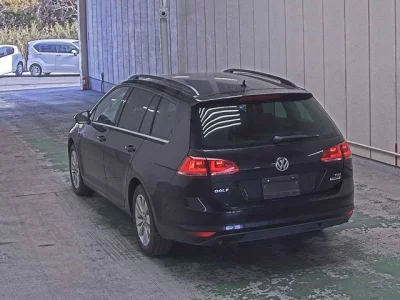 Volkswagen GOLF VARIANT