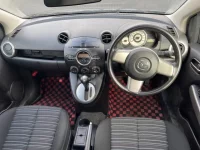 Mazda DEMIO лот № 6236 оценка 3.5  с аукциона в Японии 3