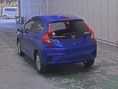 Honda FIT  с аукциона в Японии