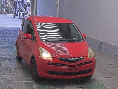 Toyota RACTIS  с аукциона в Японии