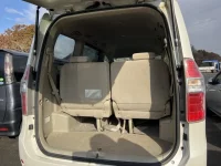 Toyota NOAH лот № 6244 оценка 3  с аукциона в Японии 4