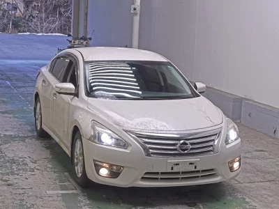 Nissan TEANA