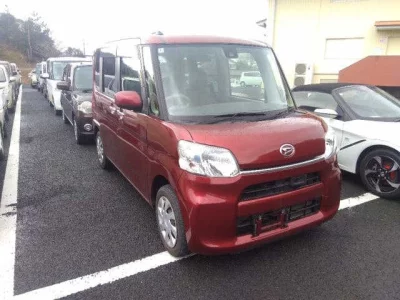 Daihatsu TANTO  с аукциона в Японии
