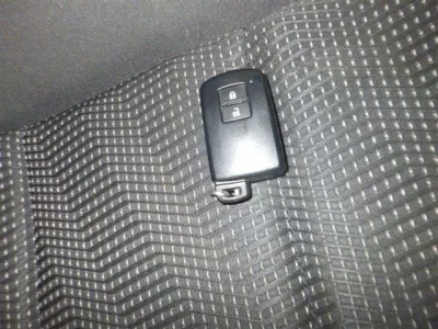 Toyota AURIS  с аукциона в Японии