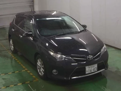 Toyota AURIS  с аукциона в Японии