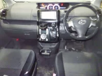 Toyota NOAH лот № 50 оценка R  с аукциона в Японии 2