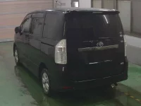 Toyota NOAH лот № 50 оценка R  с аукциона в Японии 1