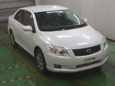 Toyota COROLLA AXIO  с аукциона в Японии