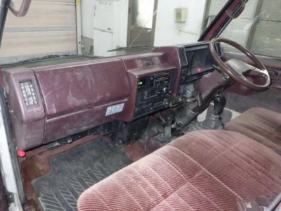 Isuzu ELF TRUCK  с аукциона в Японии