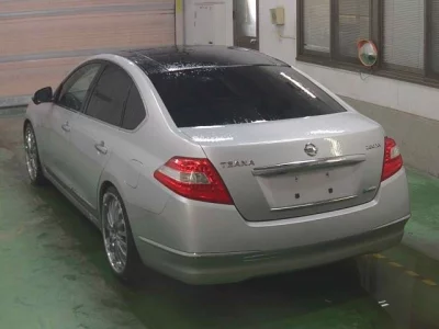 Nissan TEANA