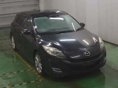 Mazda AXELA  с аукциона в Японии