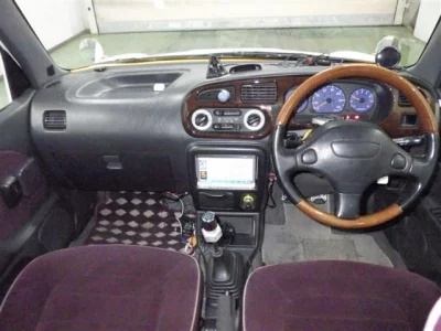 Daihatsu MIRA  с аукциона в Японии