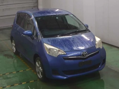 Toyota RACTIS  с аукциона в Японии