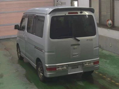 Daihatsu Atrai Wagon  с аукциона в Японии