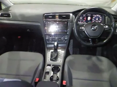 Volkswagen GOLF  с аукциона в Японии