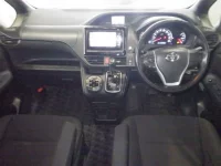 Toyota VOXY лот № 3613 оценка 3.5  с аукциона в Японии 2