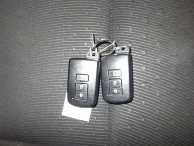 Toyota VOXY  с аукциона в Японии