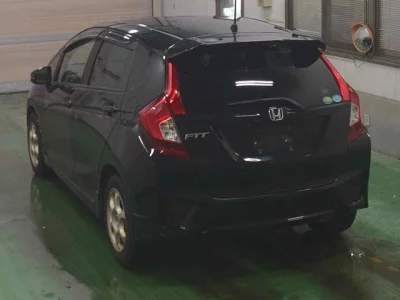 Honda FIT  с аукциона в Японии