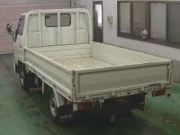 Toyota HIACE TRUCK лот № 6020 оценка 3  с аукциона в Японии 1