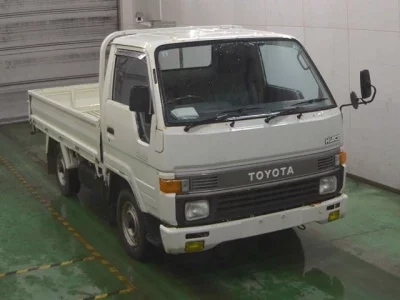 Toyota HIACE TRUCK  с аукциона в Японии