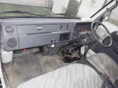 Toyota HIACE TRUCK  с аукциона в Японии