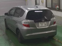 Honda FIT лот № 267 оценка 3  с аукциона в Японии 1