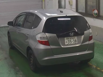 Honda FIT  с аукциона в Японии