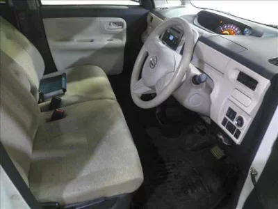 Daihatsu MOVE CANBUS  с аукциона в Японии