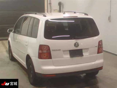 Volkswagen GOLF TOURAN  с аукциона в Японии