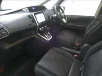 Nissan SERENA лот № 4133 оценка 3.5  с аукциона в Японии 2